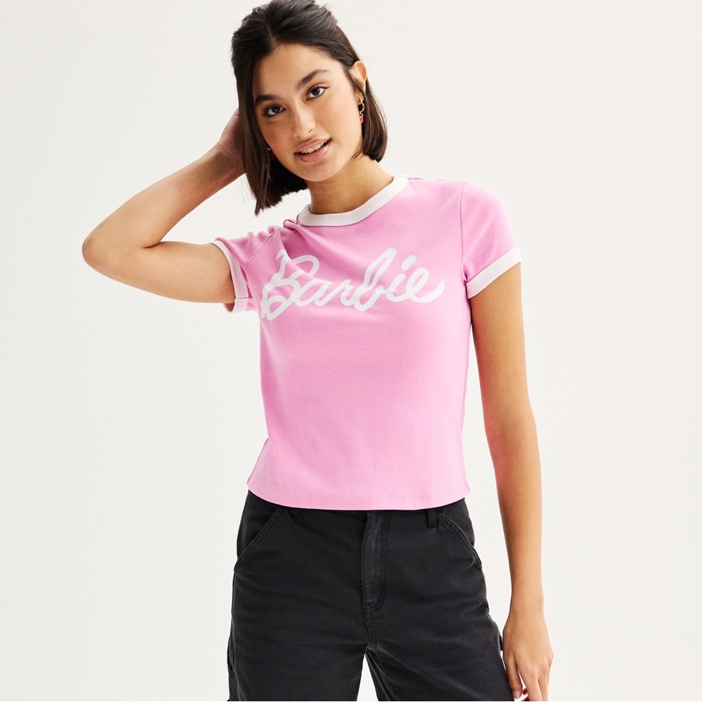 Juniors' Barbie® Short Sleeve Pink Graphic Tee size medium